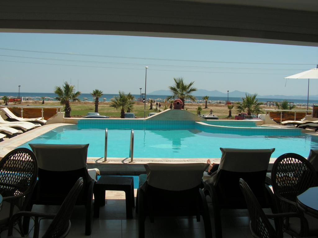 Ayvalı Amphora Hotel מראה חיצוני תמונה
