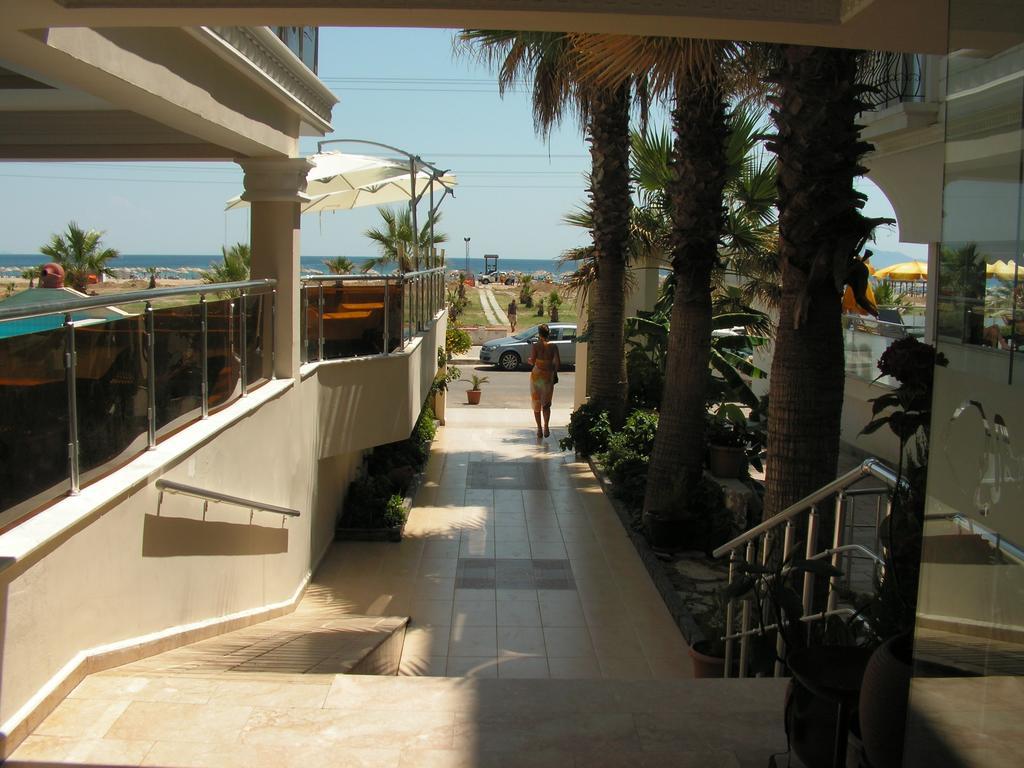 Ayvalı Amphora Hotel מראה חיצוני תמונה