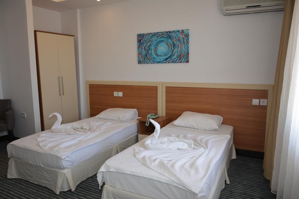 Ayvalı Amphora Hotel מראה חיצוני תמונה