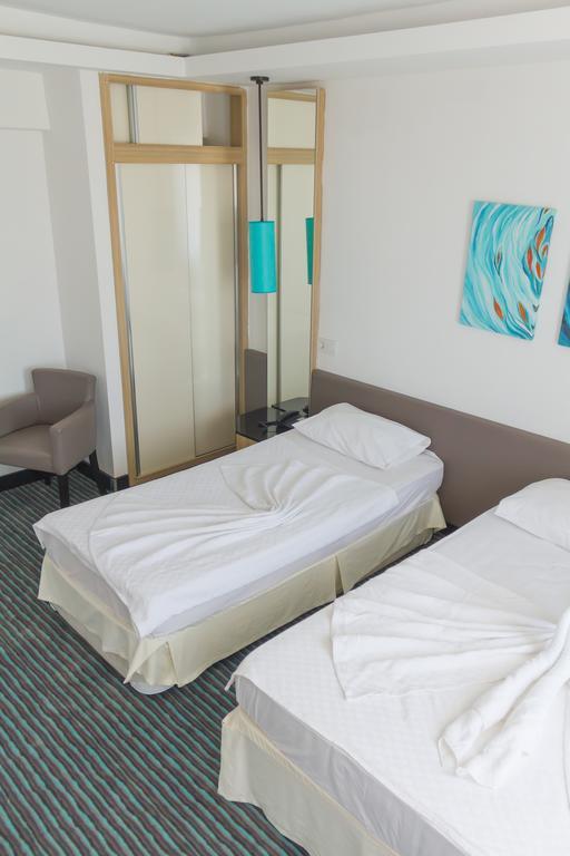 Ayvalı Amphora Hotel מראה חיצוני תמונה