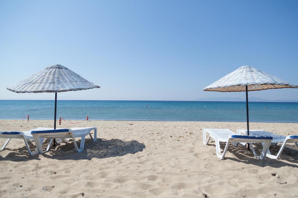 Ayvalı Amphora Hotel מראה חיצוני תמונה