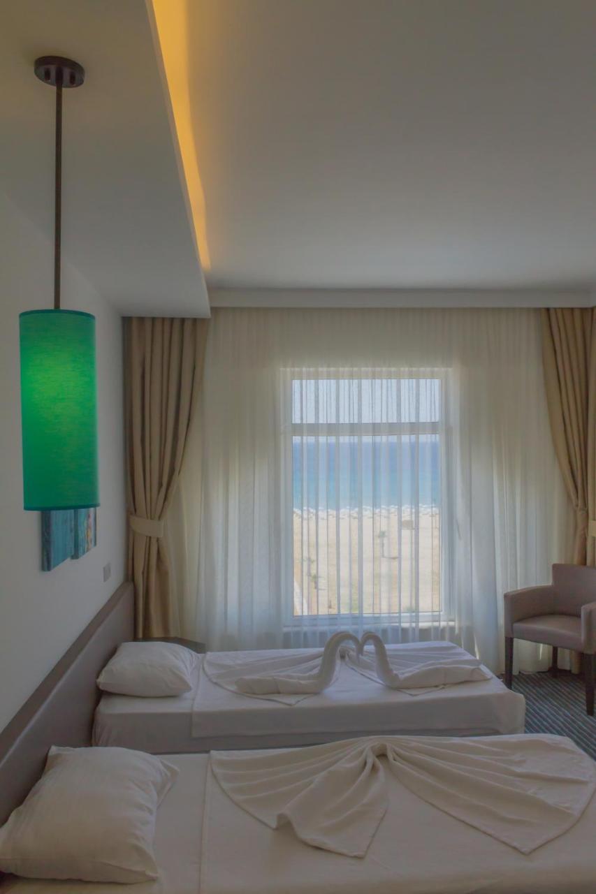 Ayvalı Amphora Hotel מראה חיצוני תמונה